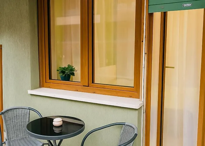 4 Seasons Trastevere Гостевой дом 4*